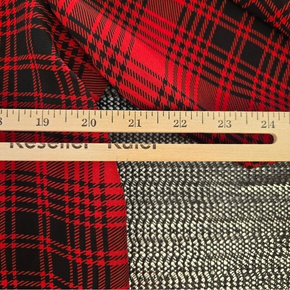 Women's Size Large Chaps Denim 3/4 Sleeve 5 Button Pull Over Blouse - Picture 12 of 12